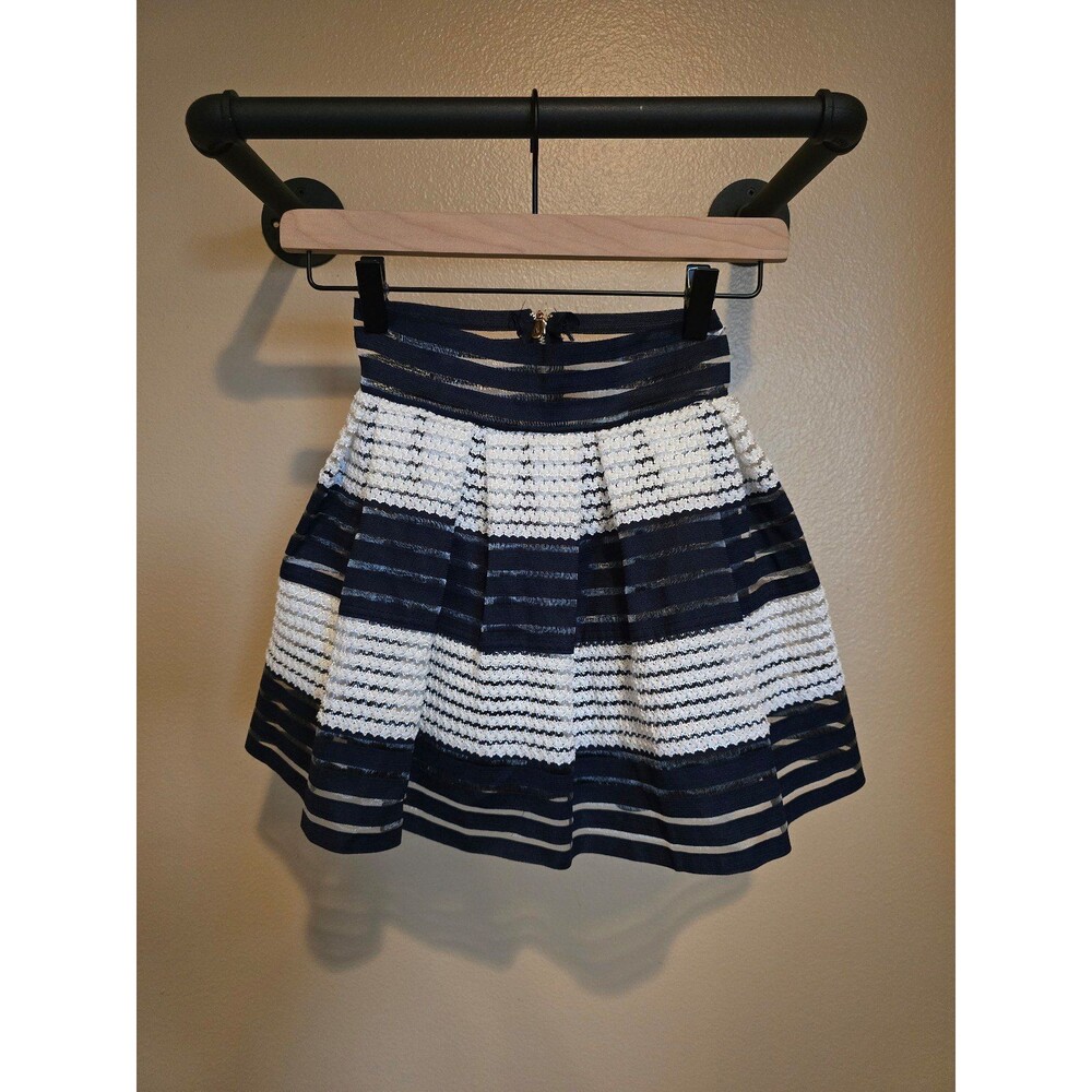 Emma and Elsa‎ girls size 10 / 12 striped blue and white skirt